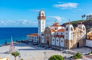 35 Missing as Migrant Dinghy Sinks Off Canary Islands