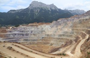 Vale Loses License for Eight Tailings Dams After Disaster Aerial view of a large tailings dam at a Vale mining site in Minas Gerais, Brazil, showing the earthen impoundment holding mining waste.